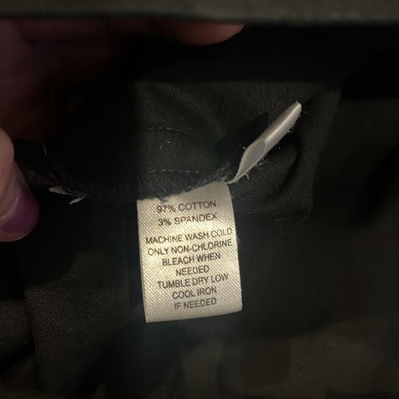 Ann Taylor Loft Petites Black Pencil Skirt w/ Back Slit & Side Seams Size 0P - Picture 7 of 8